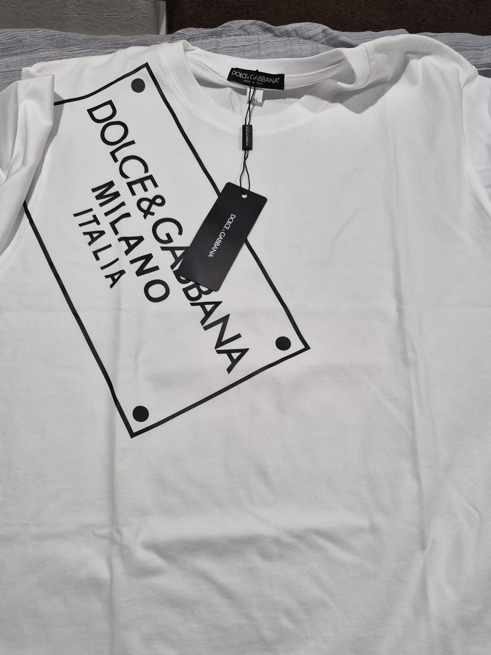 Dolce & Gabbana White Tee with Black Diagonal Logo Plaque - Picture 4 of 7